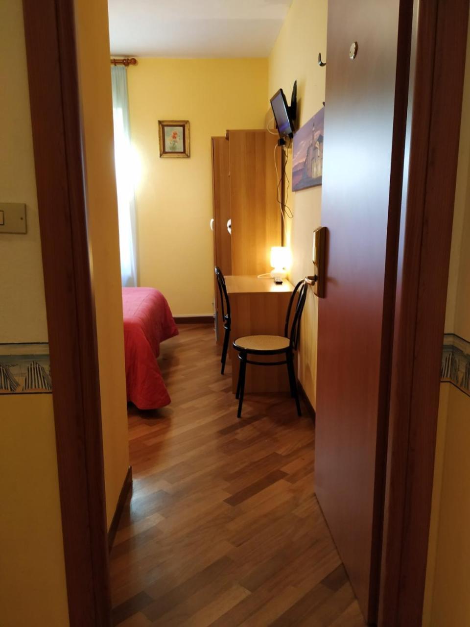 Augusta Albergo B&B Camogli Exterior photo