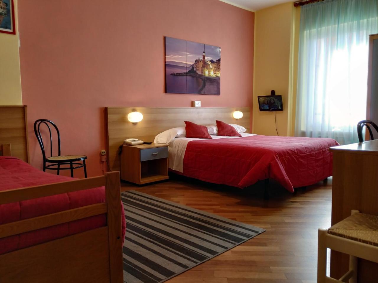 Augusta Albergo B&B Camogli Exterior photo